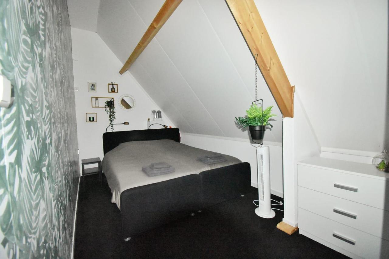 'T Zeeuwse Achteruusje Villa Sint Annaland Luaran gambar