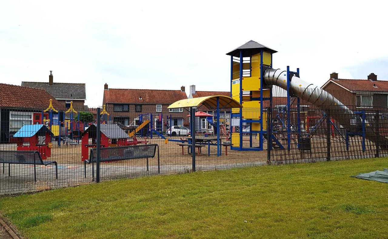 'T Zeeuwse Achteruusje Villa Sint Annaland Luaran gambar